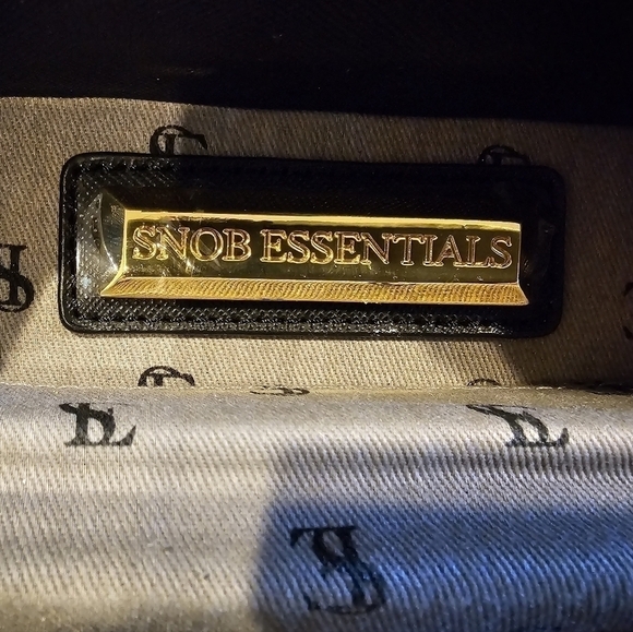 SNOB Essentials Black Box Crossbody Bag - Picture 7 of 13